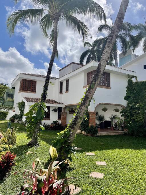 Beautiful Jungle House On A Strategic Location Villa Cancun Exterior photo